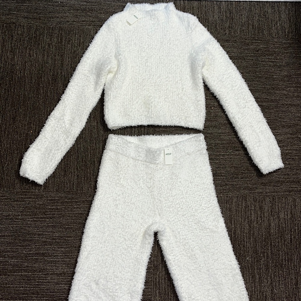 Aerie Marshmallow Set